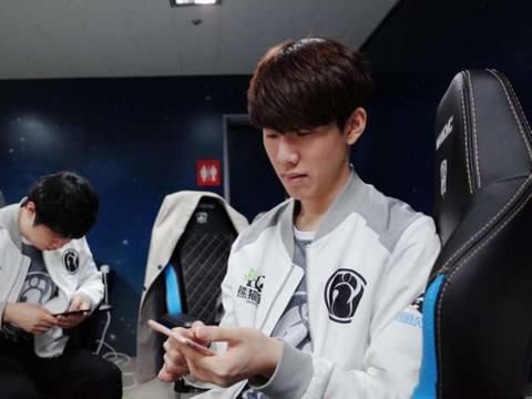 WBG赛后群访 主教练：我们只训练了8天，所以现在磨合还不够