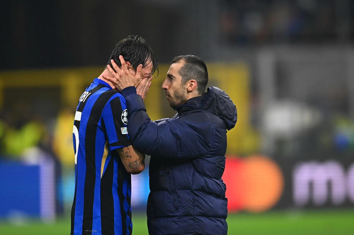 T1近期状态火热拿下九连胜，以13-1的成绩位于积分榜第一，紧随其后的是DK和GEN