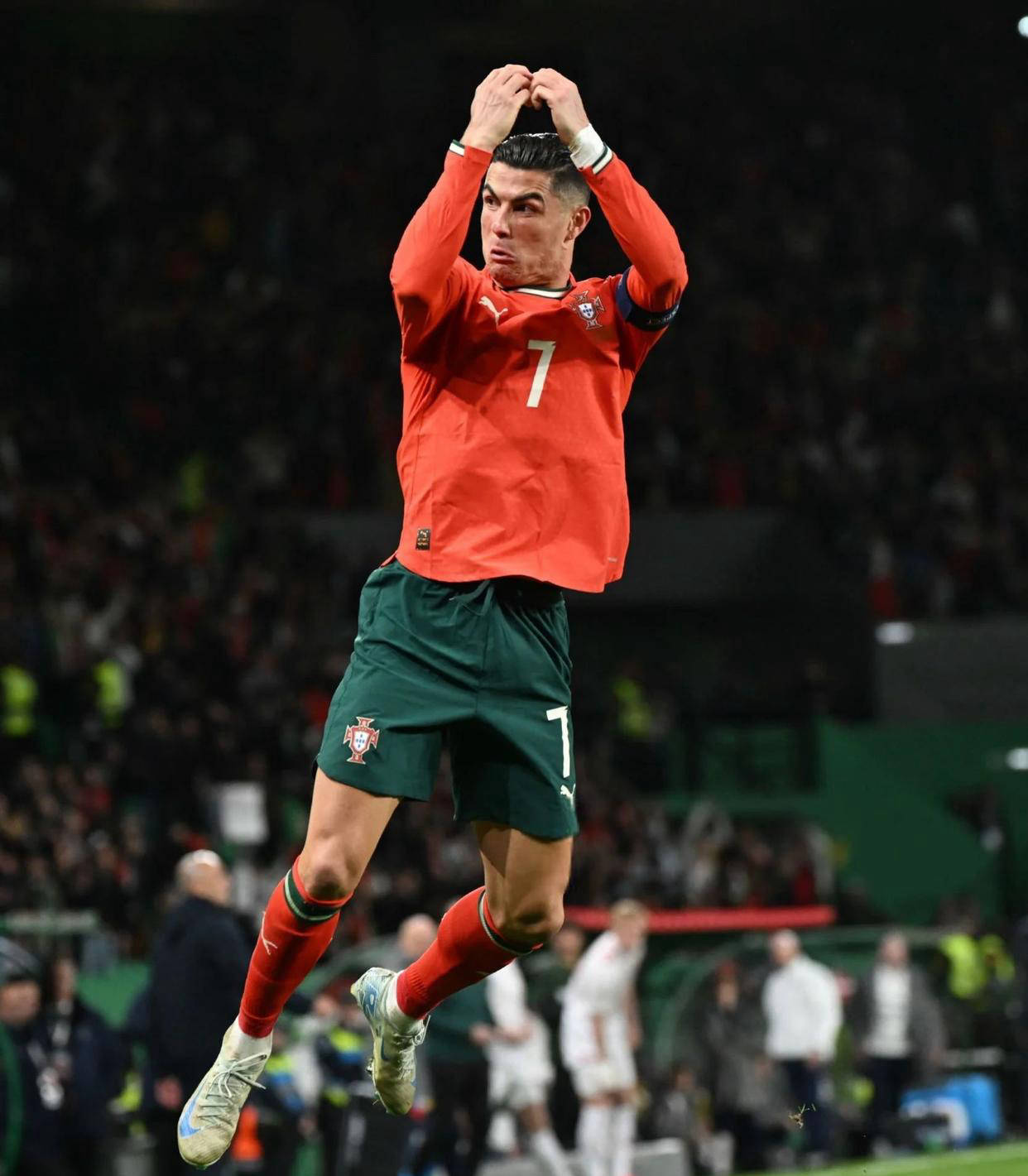 JackeyLove：这个赛前Solo真不如石头剪刀布！这样进度还能快点！