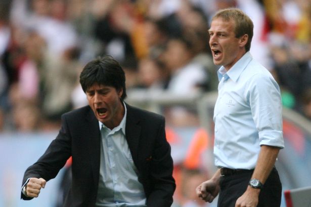 LPL 决赛现场归来画面：银龙杯已经近在咫尺，放手 再试一次